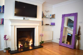 Luxury Cosy Flat in Fulham Central London, London